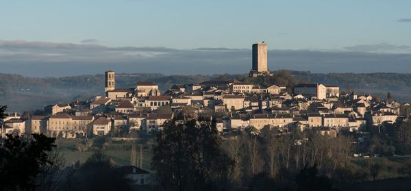 Maison au coeur de Montcuq (Lot) PAS D'ECHANGE ÉTÉ 2025