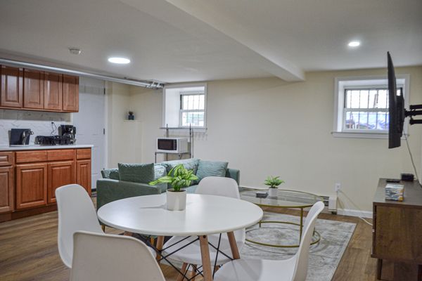 Brooklyn NY 2BR Apt - 30 mins from Lower Manhattan