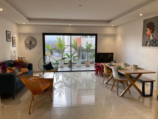 Joyful flat in Dakar close to the beach