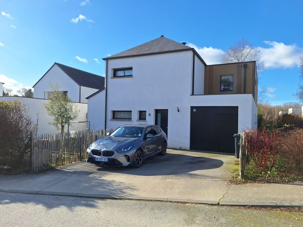 Home in Saint-Avé