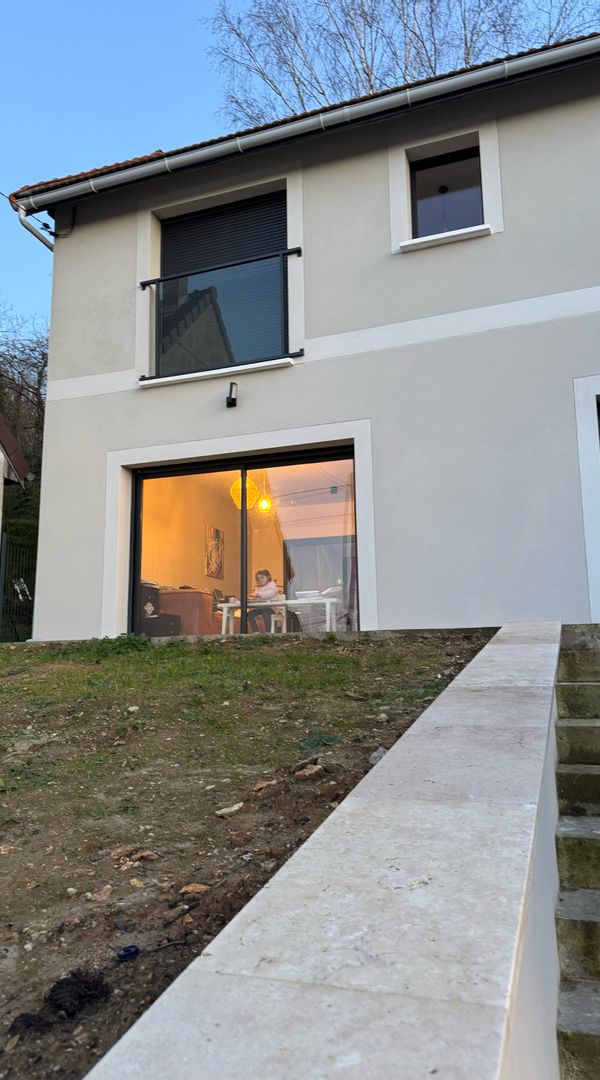 La maison de Elodie, Cédric, Lou et Emie