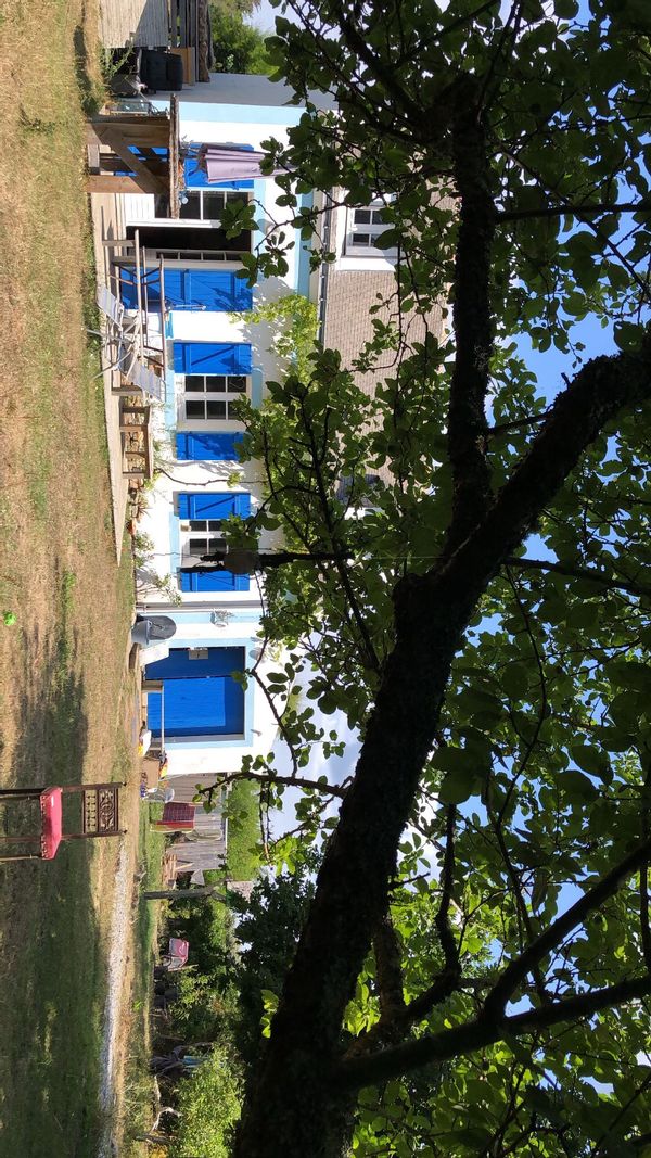 La maison de Mona, Pierre et Jules