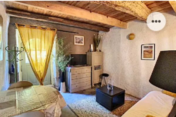 La maison de Sylvie au pied du Luberon