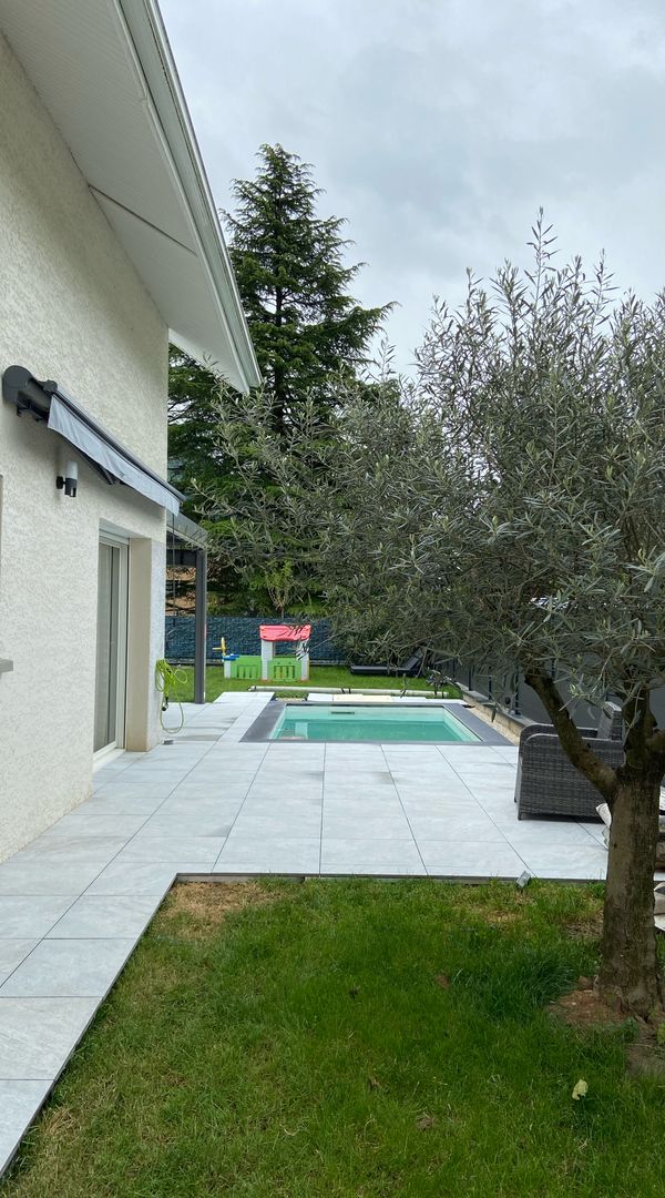 Christele's house
