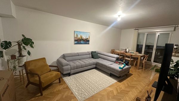 Cozy Apartment with Stunning La Défense Views (10 mins to Paris!)