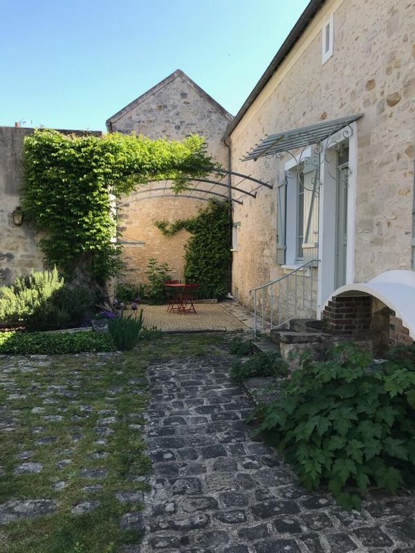 La maison près de la rivière