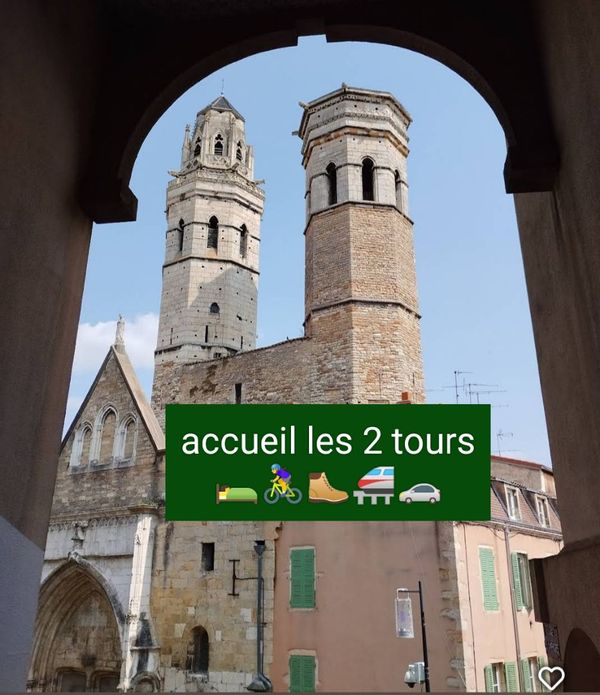 2 ch calme centre historique ; )