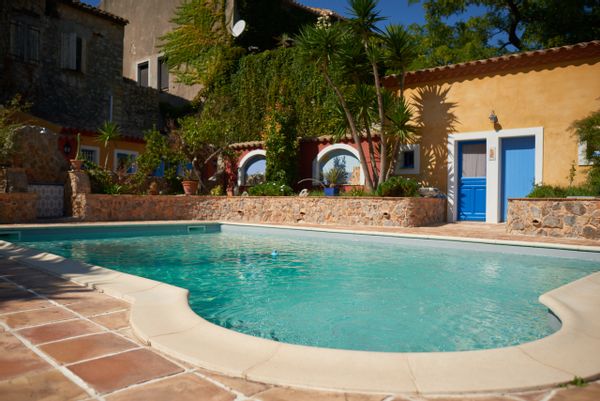 L'appartement de standing (vue jardin) de Jacqueline