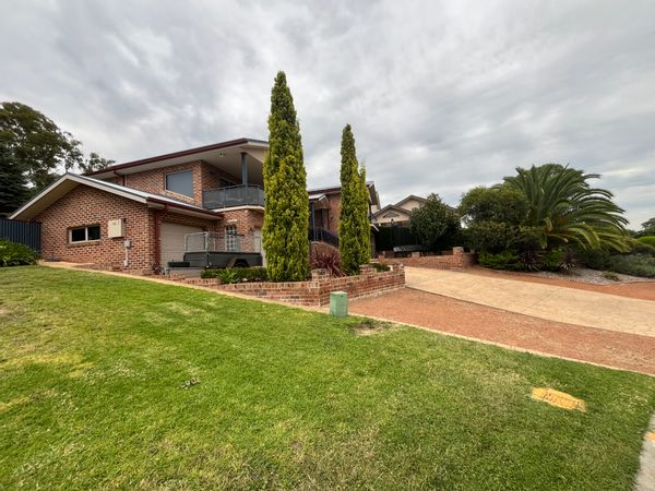 Lovely Family Home in the Capital - Canberra