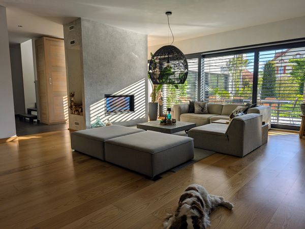 Villa with Indoor Pool, Sauna and Billiards