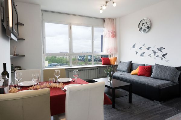 2 bedrooms, 2 WC, A/C, WiFi & parking included