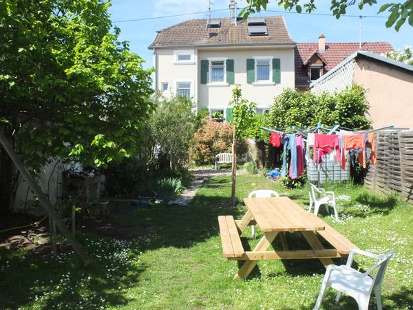 Maison familiale en Alsace jardin arboré et piscine
