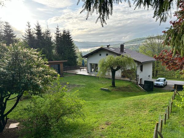 Maison chaleureuse dans le Haut-Jura