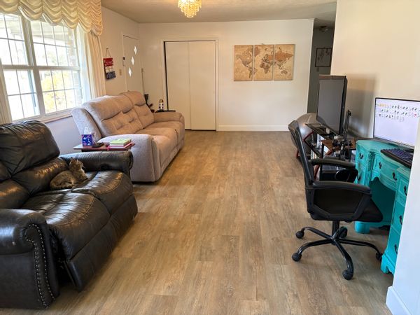 Comfortable house on over an acre, in a quiet, safe neighborhood