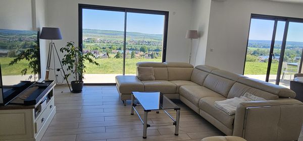 Maison avec vue sur le fleuve + Piscine