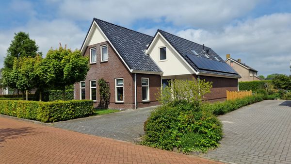Maison individuelle avec grand jardin privé dans un quartier calme de Giethoorn