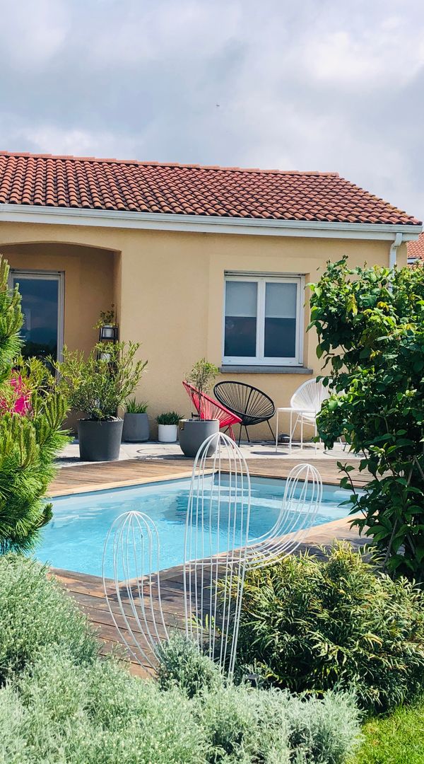 Caroline's house