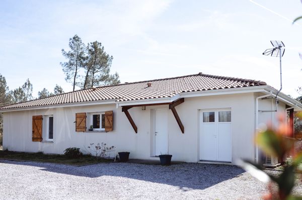 A 20 minutes des plages, au cœur de la forêt landaise, venez découvrir notre maison familiale