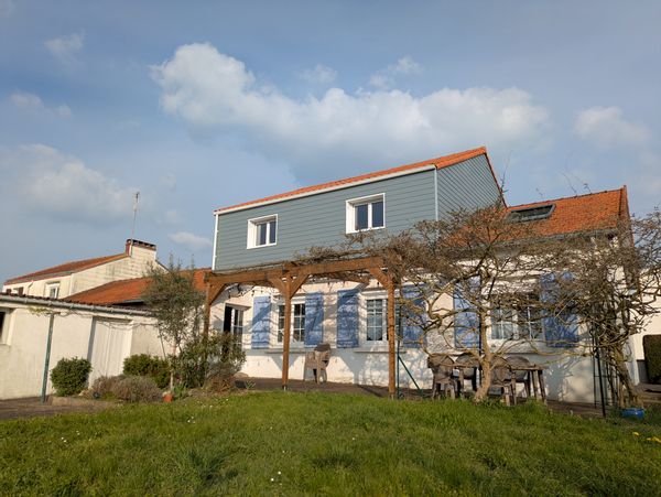 Claire's house