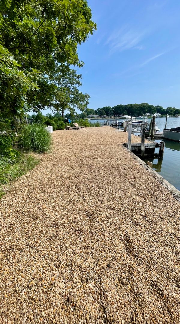 SUMMER RETREAT: Pool + Beach + Dock overlooking the Peconic Bay in the historic village of Greenport, NY!