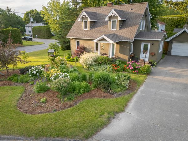 La chaleureuse, remplie d'amour.