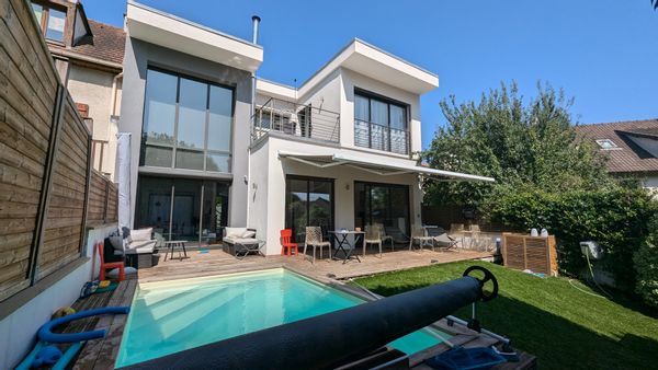Samuel's house