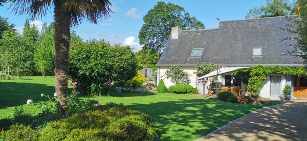 Jolie maison en campagne rennaise avec piscine