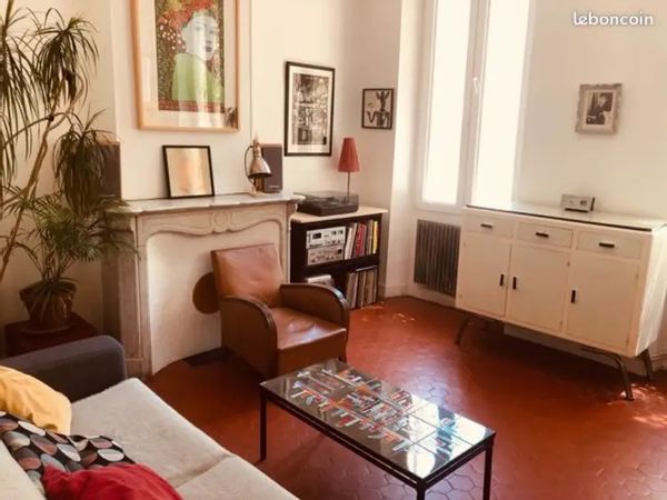 T3 au calme en centre-ville.