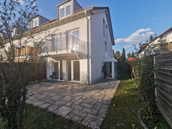 Beautiful house with garden close to Munich