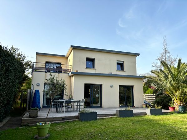 Alan's house