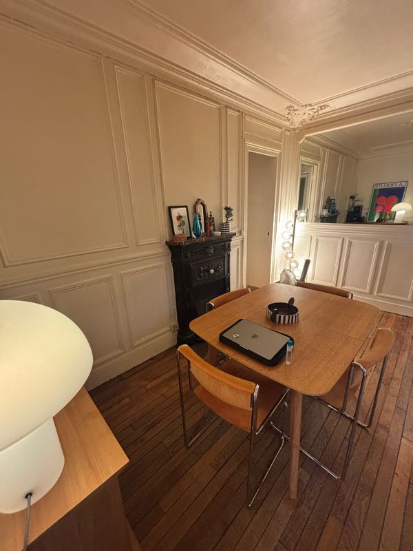 Charmant appartement avec balcon aux Batignolles