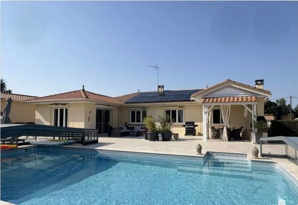 Cedric et régiss hus