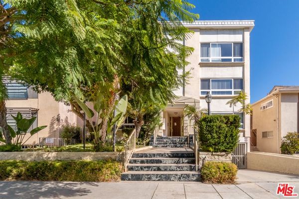 Andrew’s Beverly Hills Apartment