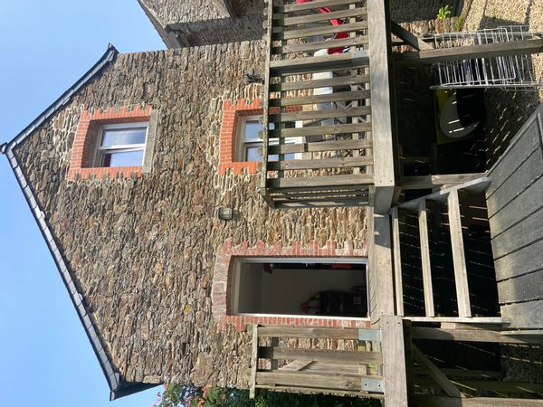 Caroline's house