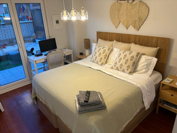 Mónica y Familia Roshers hus