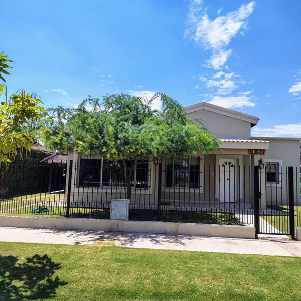 MARIELA Y FERNANDOs hus