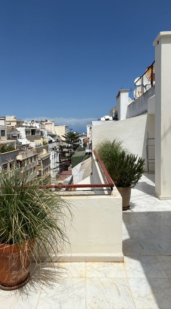GRAND DUPLEX ENSOLEILLÉ AU CŒUR DE CASABLANCA - 6 nuits minimum