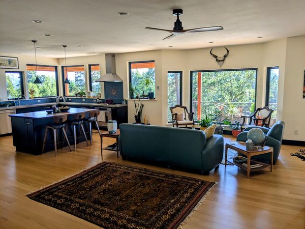 Large Columbia River Gorge View Home
