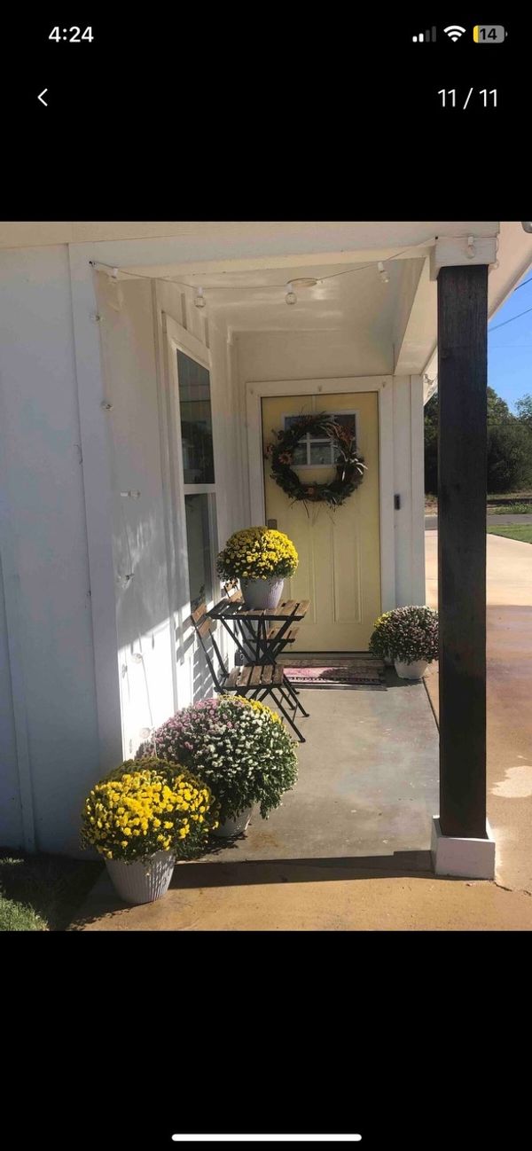 Magnolia & Baylor University House Please note that you may combine our Waco & Austin homes, ask us!