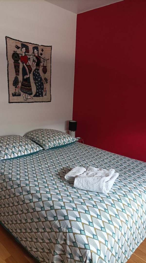 Chambre privée, dans un quartier tranquille, à 2 pas de l'océan.