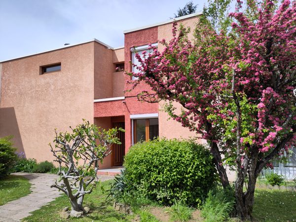 Maude's house