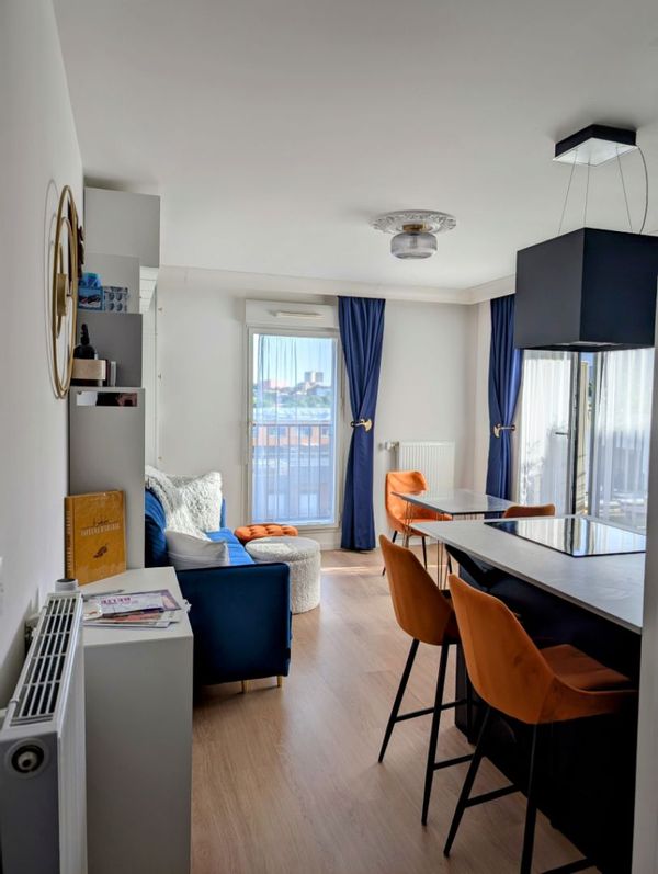 Connecté à Paris – Appartement lumineux et confortable
