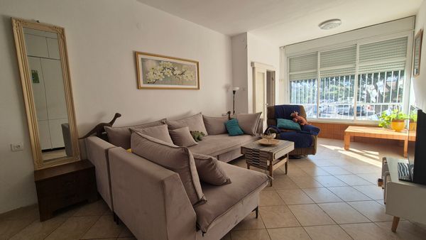 Tania's house
