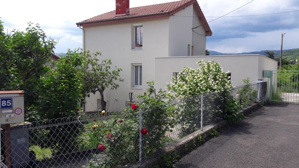 Maison spacieuse avec vue sur la ville