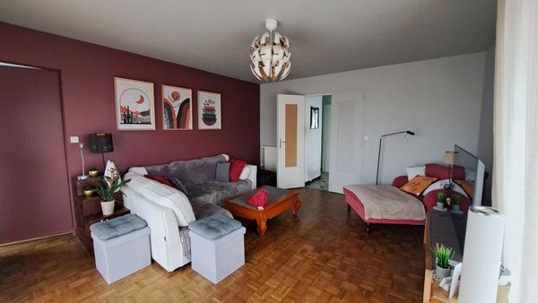 Rose-marie's house