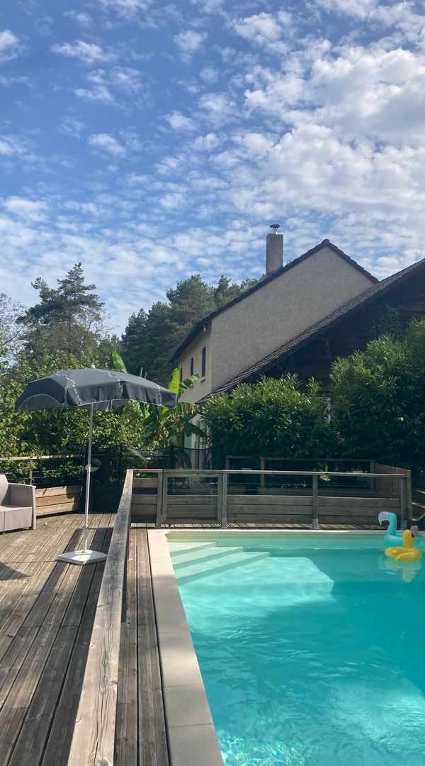 Maison avec piscine sur les hauteurs de brive la gaillarde