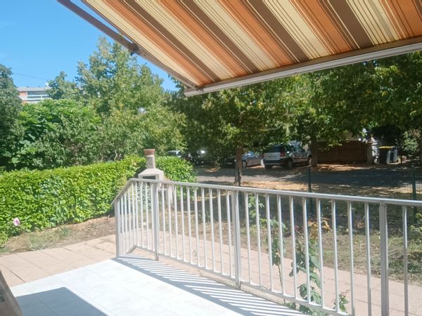 Maison avec jardin en ville