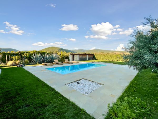 Natacha & Loïc’s home in Provence