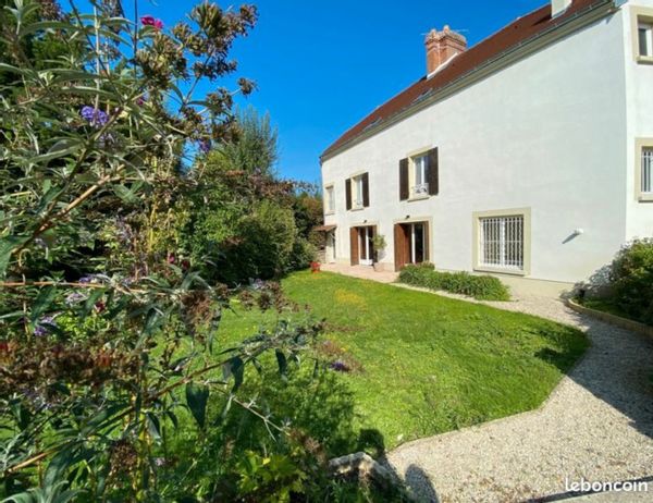 Bienvenue chez Emmanuel, Dorothée, Léonard, Augustine et Camille