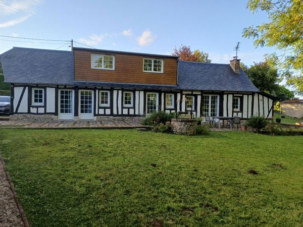 Un nid au cœur de la campagne Normande !